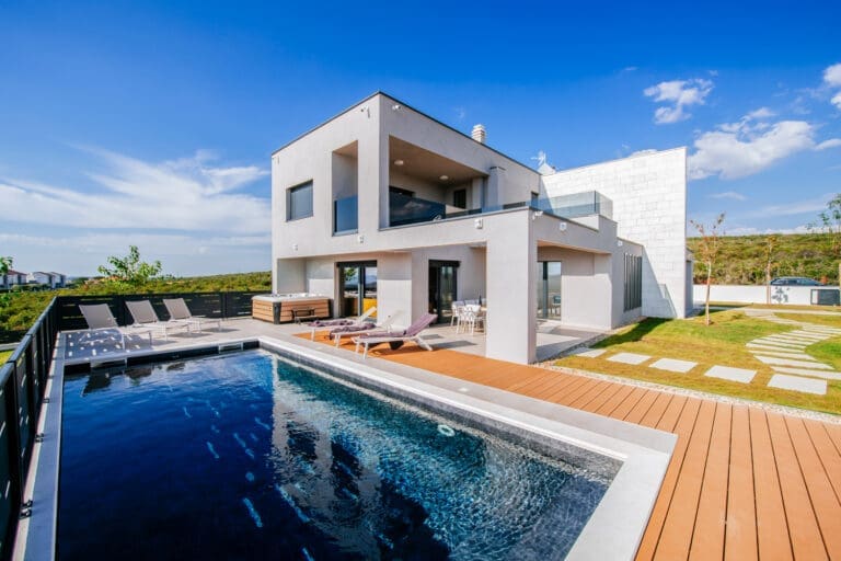 Rent Villa Thanyia Croatia