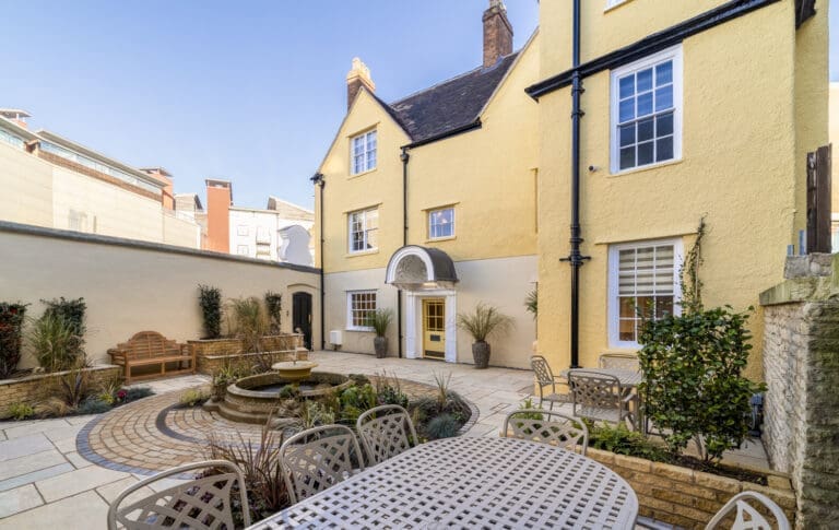 Rent Wycliffe Residence United Kingdom