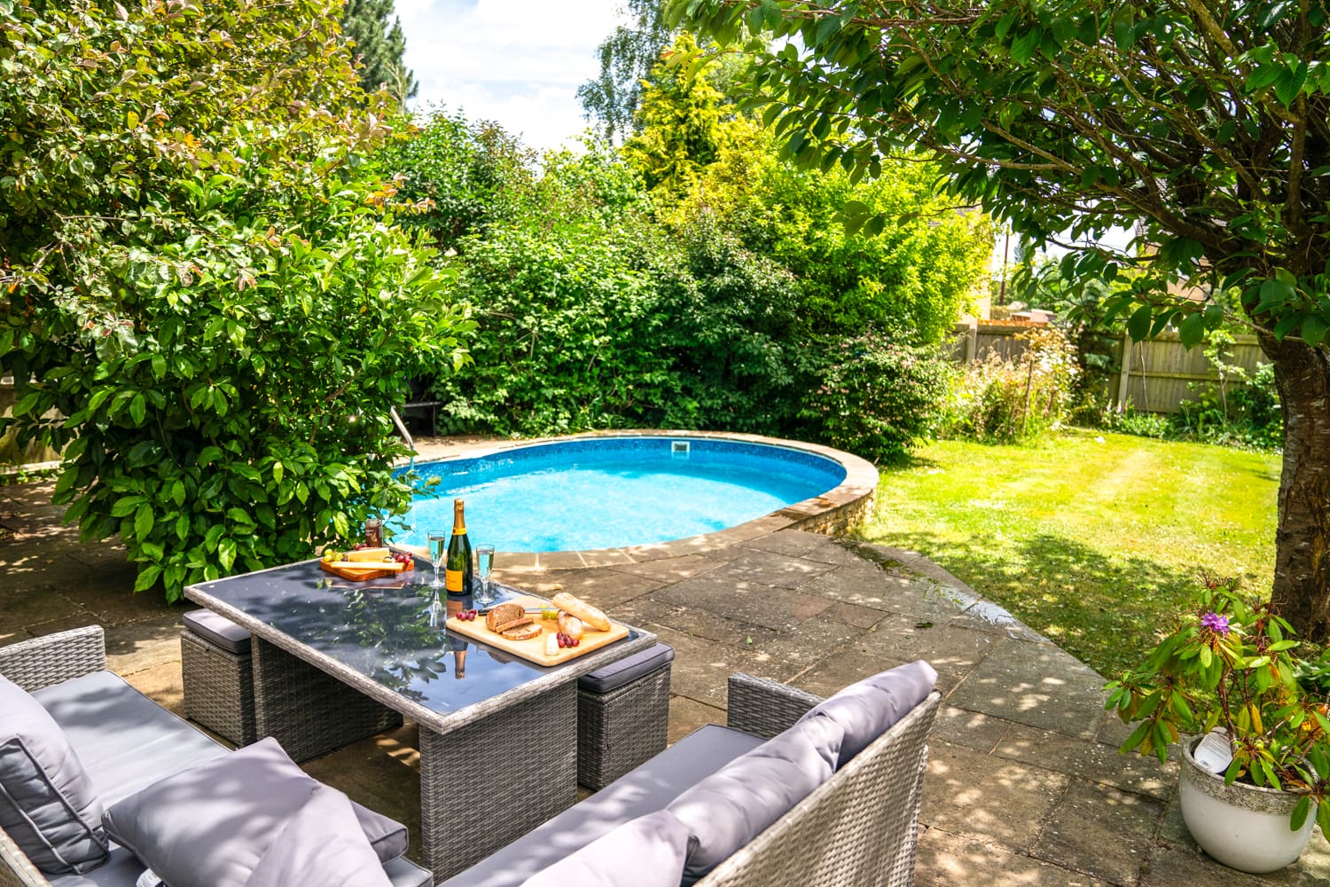 Rent Blossom Cottage United Kingdom