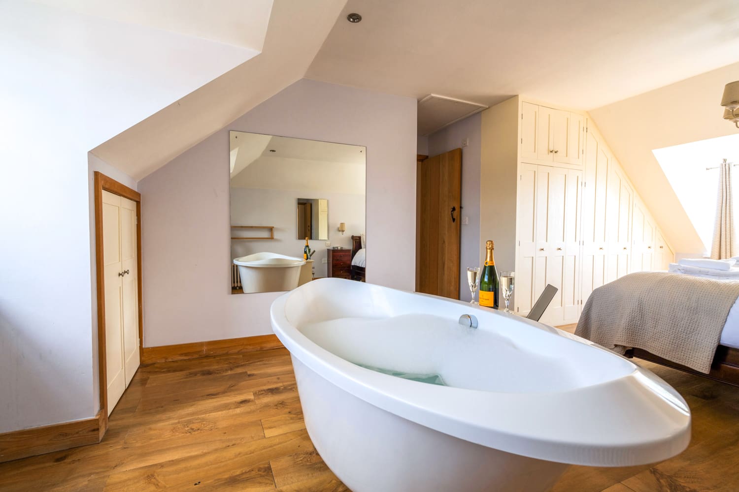 Rent Blossom Cottage United Kingdom