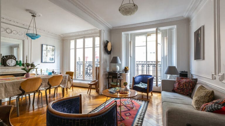 Rent Bouquet Apartment France