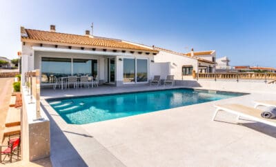 Rent Villa Abejorro Spain