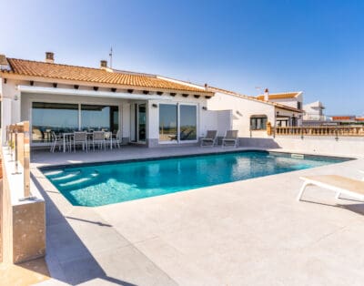 Rent Villa Abejorro Spain