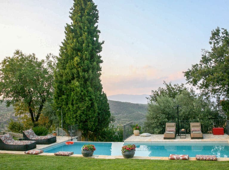 Rent Villa Pagoni Greece