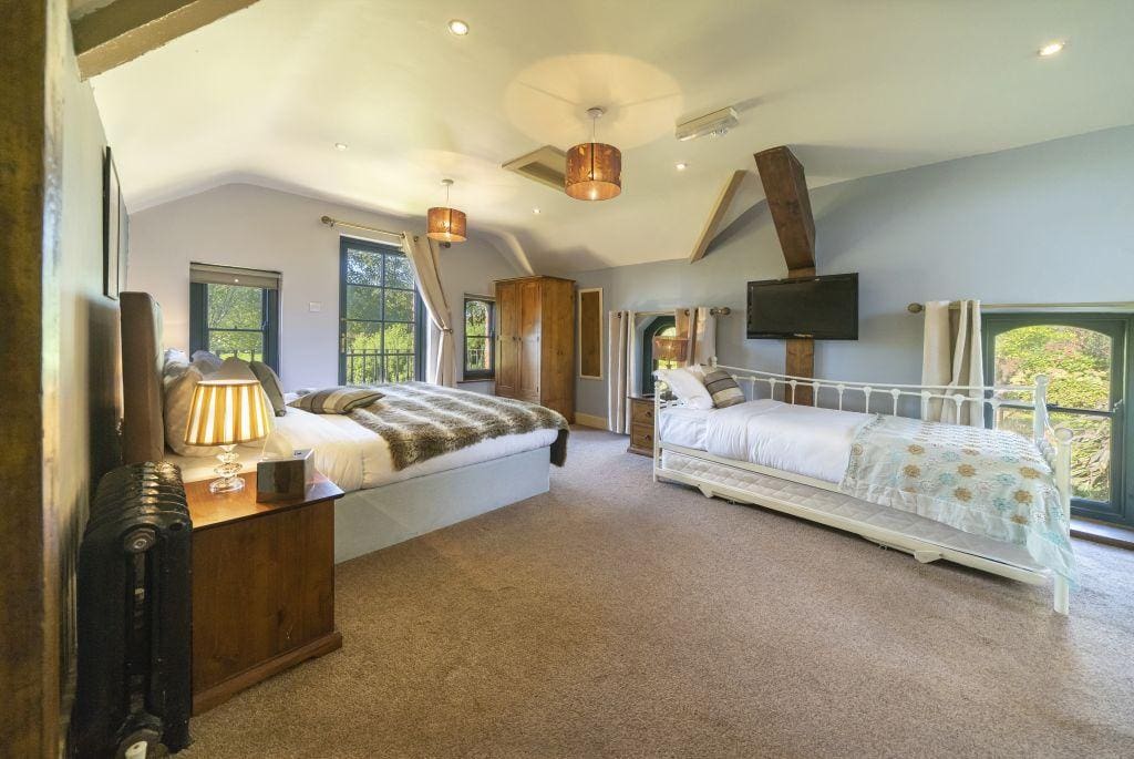 Rent Kinsale Hall Cork in Ireland
