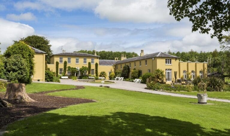 Rent Kinsale Hall Cork in Ireland