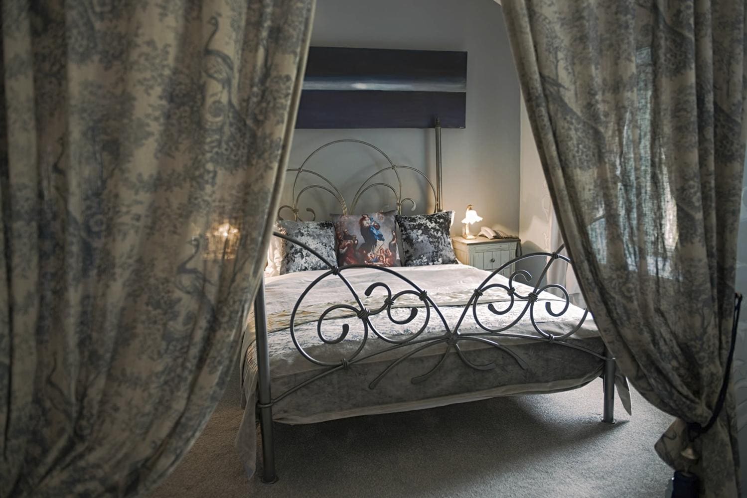 Rent Kinsale Hall Cork in Ireland