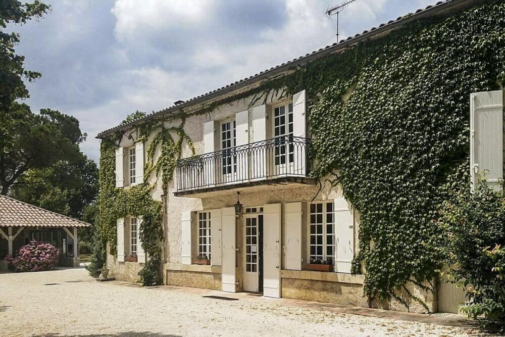 Rent Holiday Homes Rent Manoir de Lierre Dordogne