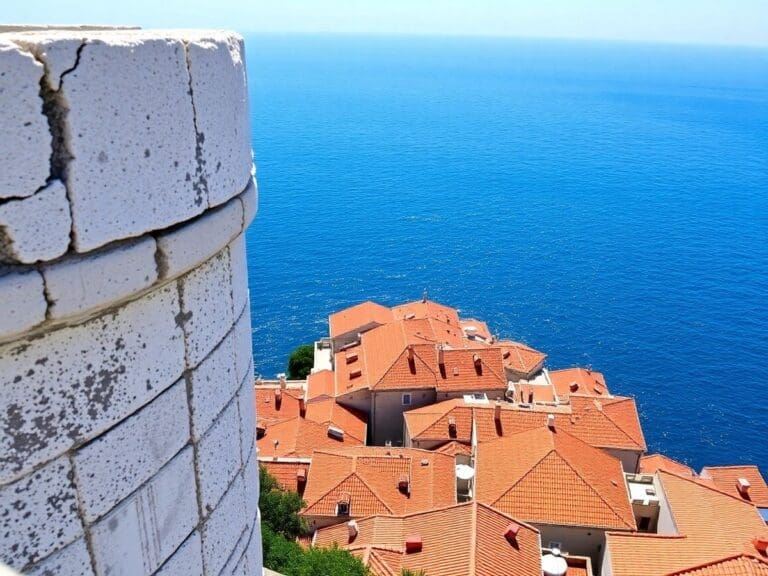 Découvrez Dubrovnik : Un guide de voyage essentiel sur les remparts et les vues spectaculaires de la mer Adriatique