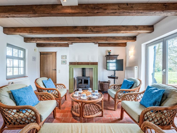 Dunezwin Cultural Heritage Villa – Unique Holiday Home Rental