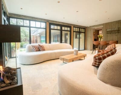 Huyze Ter Bercken – Charming Villa with Private Swimming Pond for Ideal Getaway