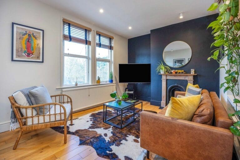 Charming Oxberry Holiday Villa for Rent in the UK