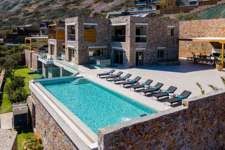 Charming Villa Hislop in Greece: Book Your Dream Getaway