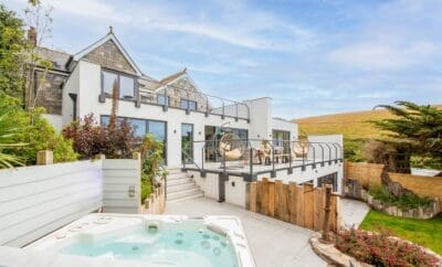 Discover Saltwater Escape: Premier UK Holiday Villa Rental