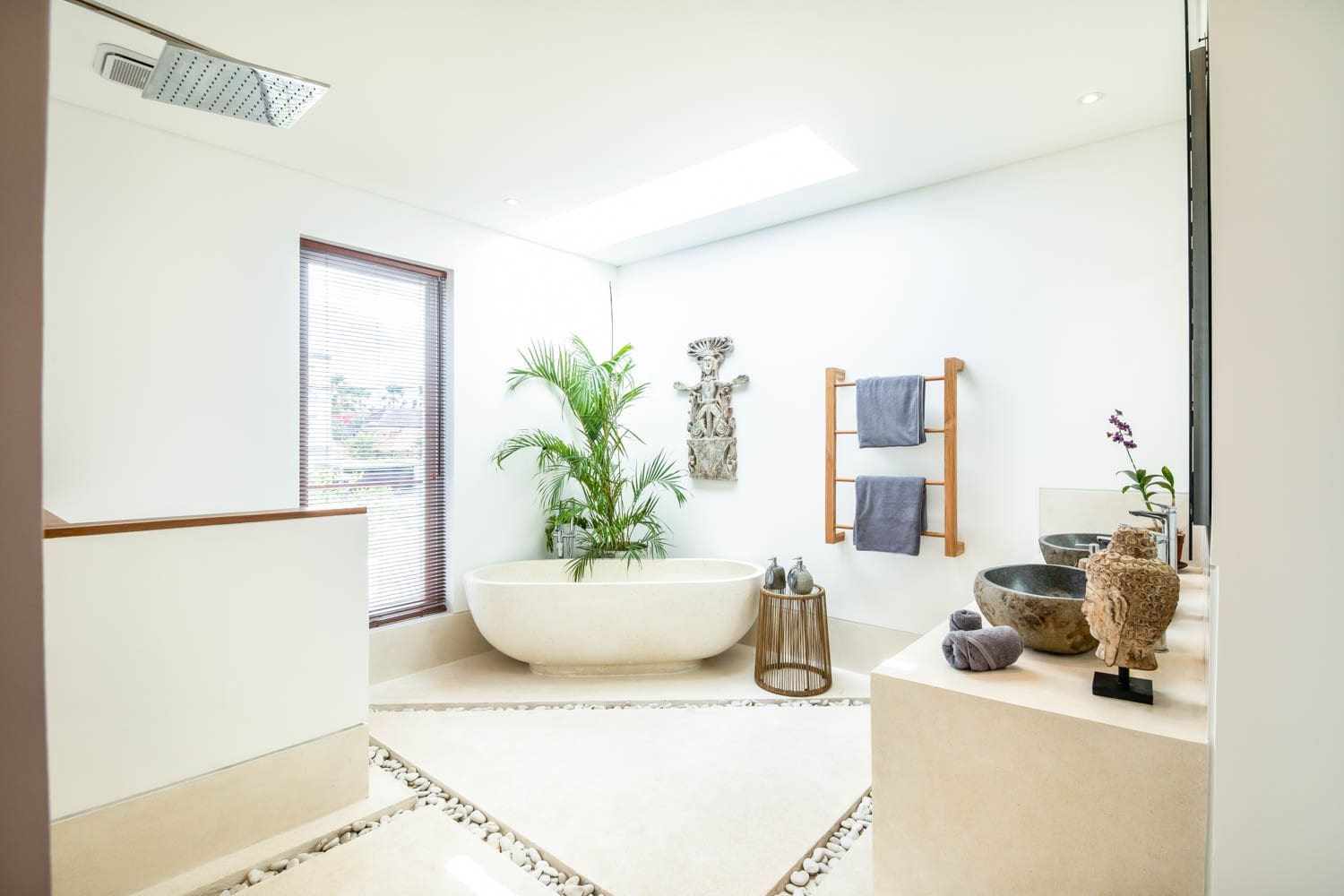 Indulge in Luxury: Rent Villa Aelos in Spectacular Indonesia