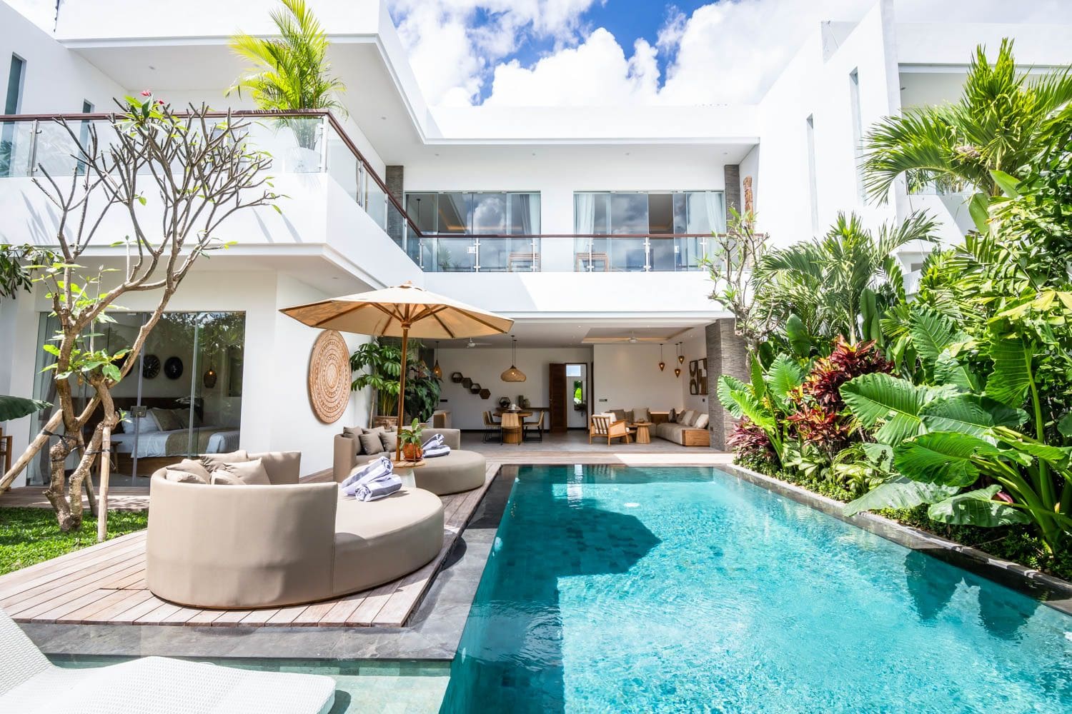 Indulge in Luxury: Rent Villa Aelos in Spectacular Indonesia