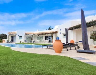 Luxurious Blueberry Breeze Villa Rental in Portugal
