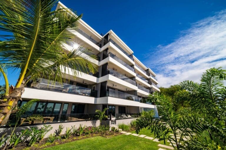 Luxurious Brighton Barbados Apartment for Your Dream Getaway