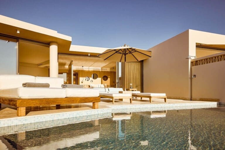 Luxury 3-Bedroom Villa in Greece – Rent Olives & Sea Now