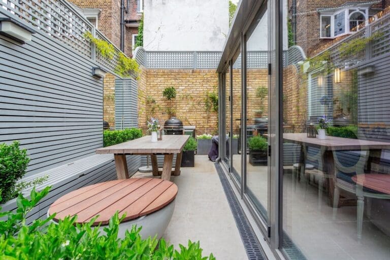 Luxury Apartment Rental in Evelyn Gardens, UK – Your Dream Getaway