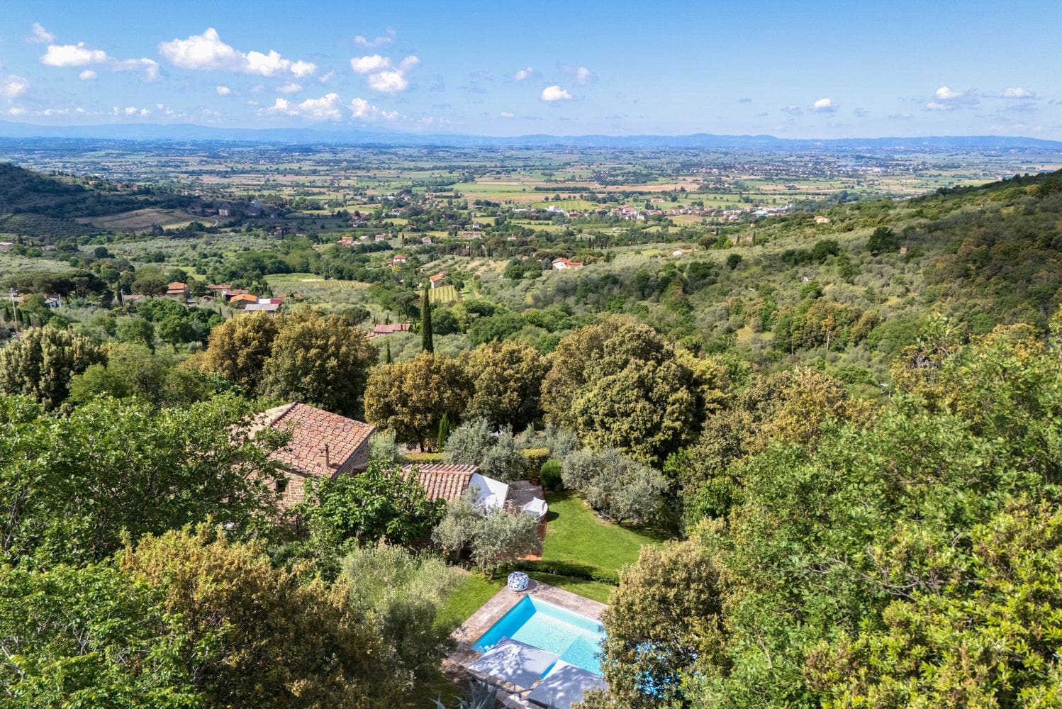 Luxury Villa Legaiole Rental in Italy – Your Dream Getaway