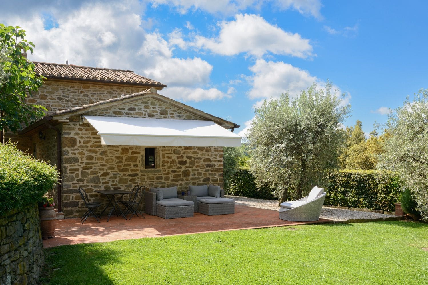 Luxury Villa Legaiole Rental in Italy – Your Dream Getaway
