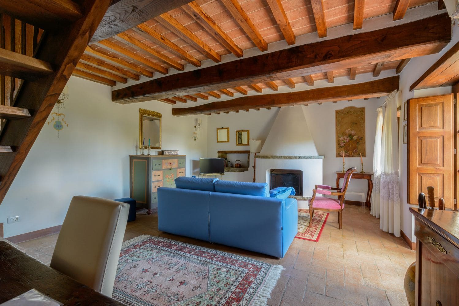 Luxury Villa Legaiole Rental in Italy – Your Dream Getaway