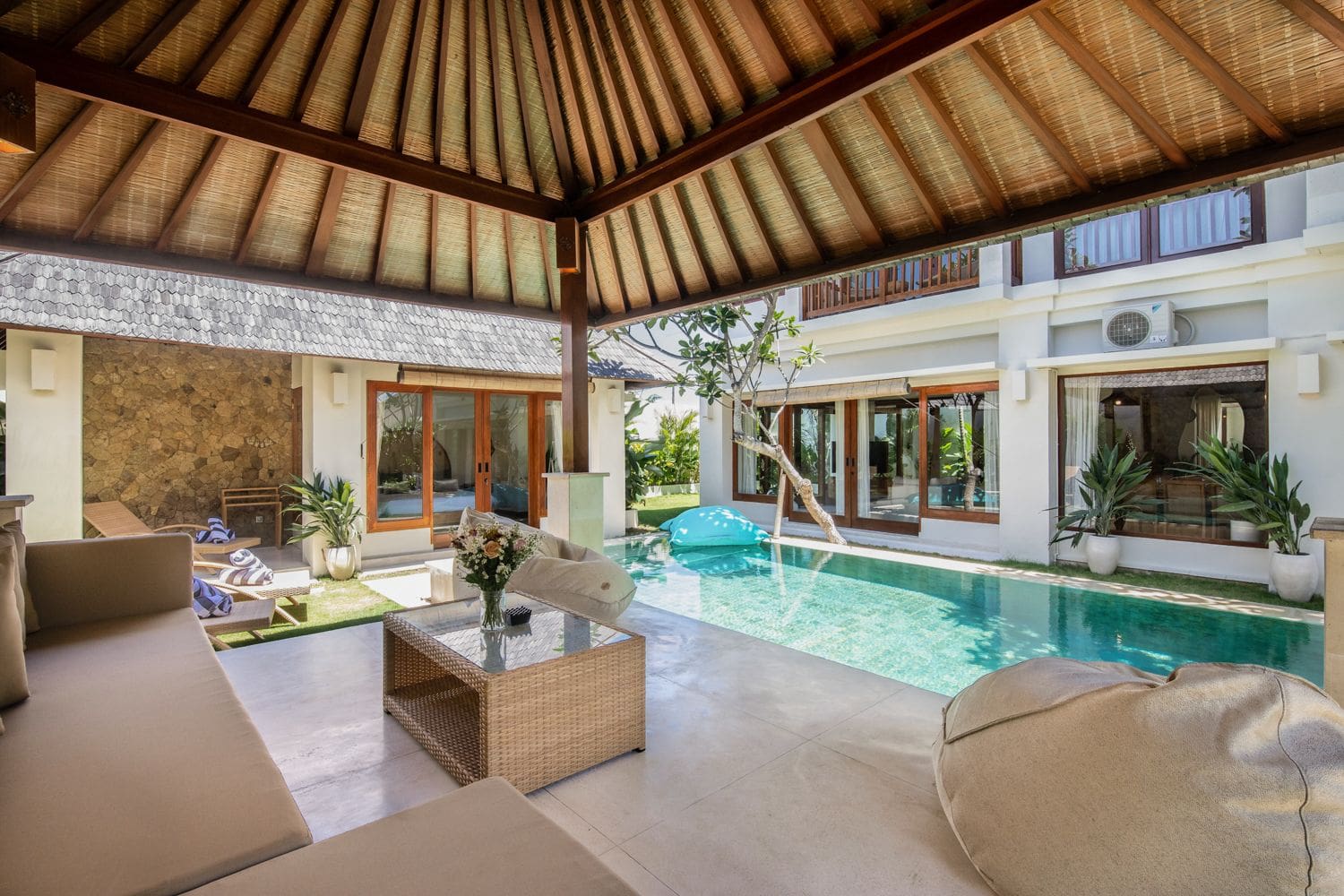 Luxury Villa Munno Indonesia – Your Private Getaway Rental