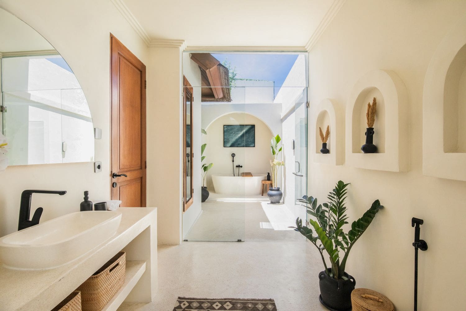 Luxury Villa Munno Indonesia – Your Private Getaway Rental