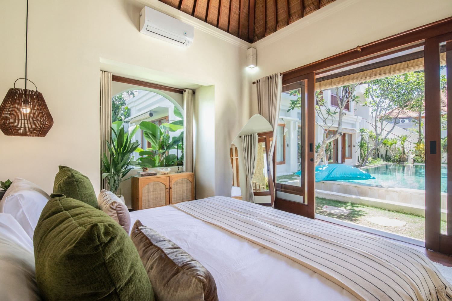 Luxury Villa Munno Indonesia – Your Private Getaway Rental