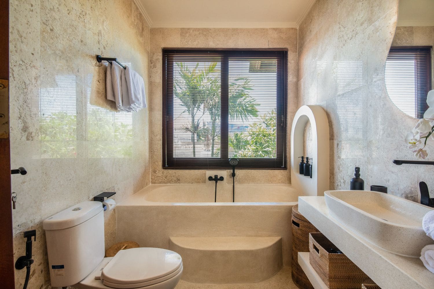 Luxury Villa Munno Indonesia – Your Private Getaway Rental