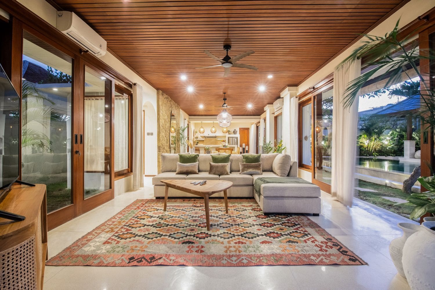 Luxury Villa Munno Indonesia – Your Private Getaway Rental