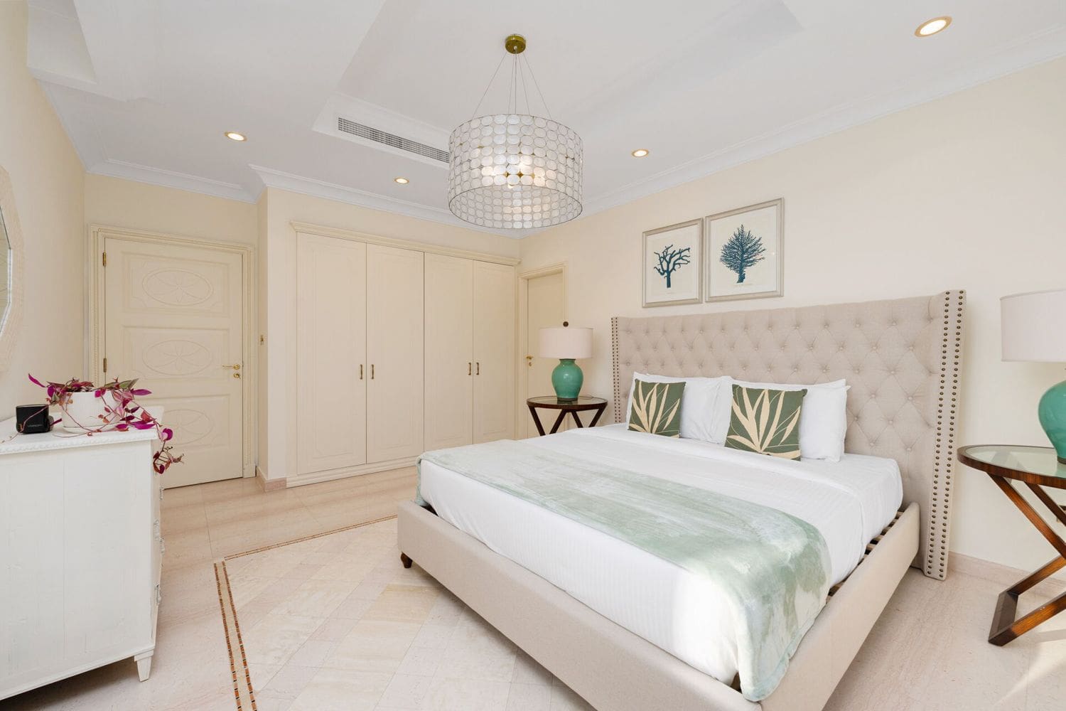 Luxury Villa Palm Horizon Rental in UAE for Unforgettable Getaways