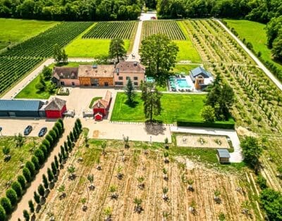 Luxury Villa Rental in Domaine Des Vignobles, France