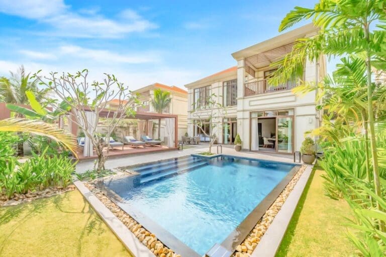 Rent Villa Hoa Hai Viet Nam