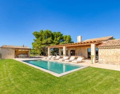 Stunning Holiday Villa Rental in Domaine Soleil, France