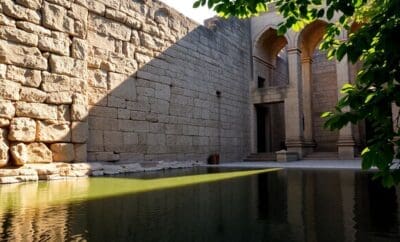 Muros Antiguos, Retiros Espirituales: Su Guía de Viajes de Lujo