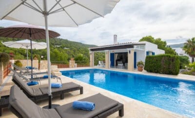Anromi Luxury Holiday Villa Rental with Stunning Views