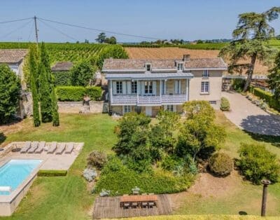 Château Des Joailles: Ultimate Luxury Villa Rental in Bordeaux with Private Pool & Vineyard Views