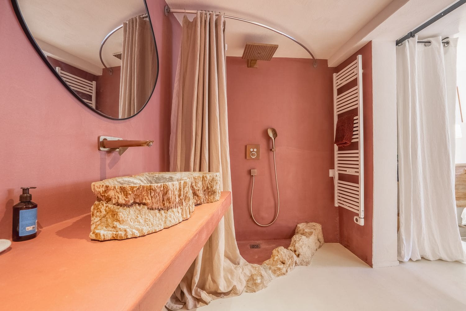 Discover Your Dream Villa in Beautiful Corde, France