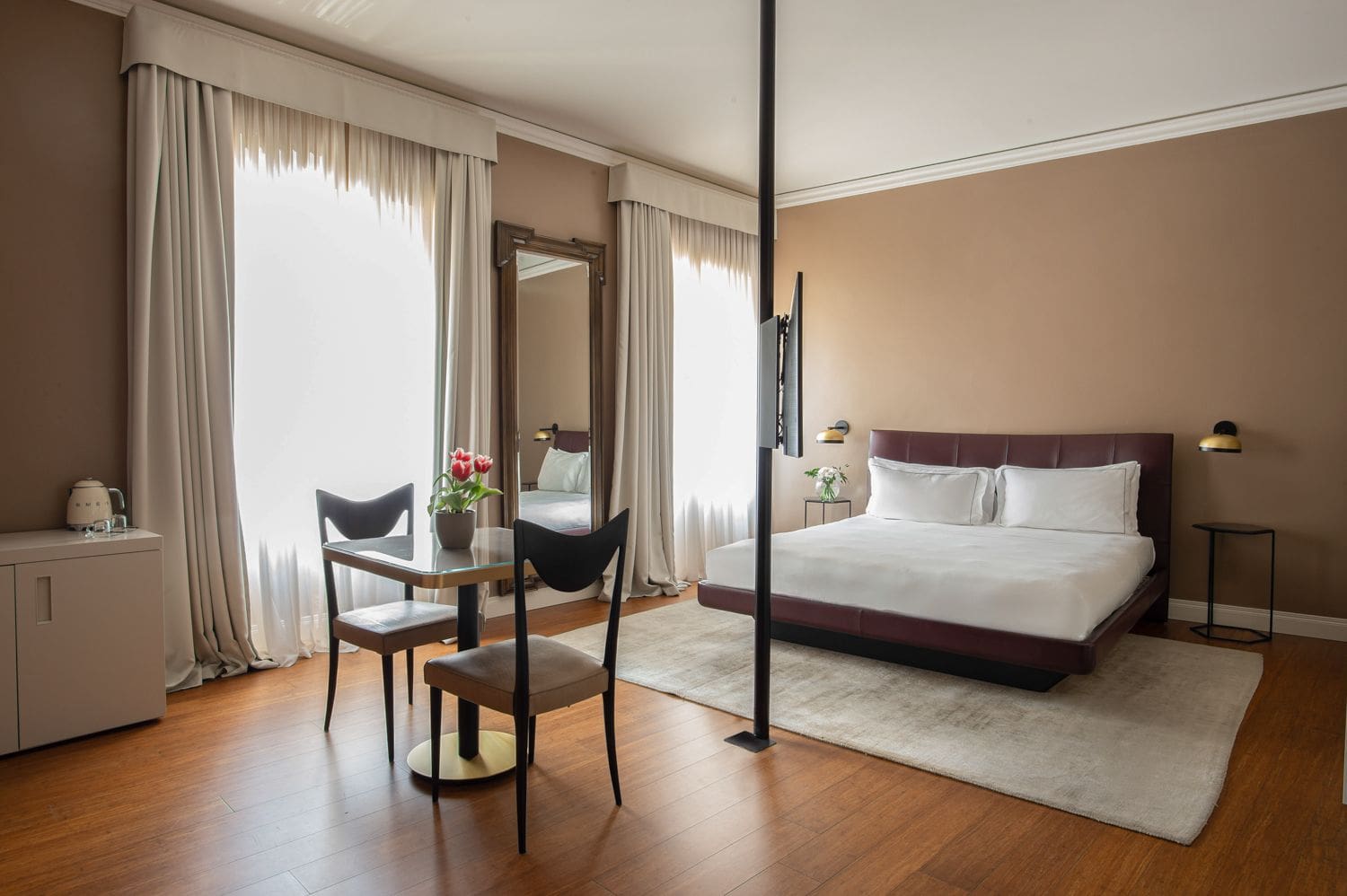 Rent-holiday-Luxurious Verona Junior Villa for Unforgettable Holiday Rentals-