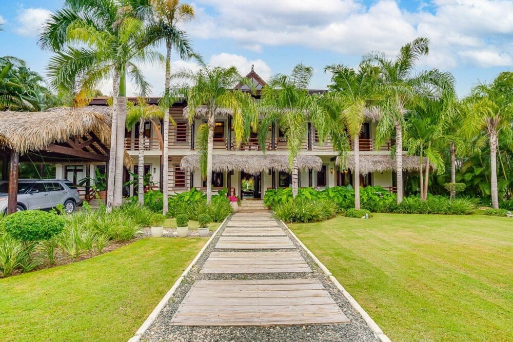 Rent-holiday-Luxury Villa Pepé for Rent in the Dominican Republic-