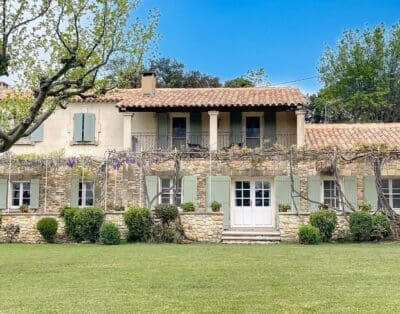 Luxury Villa Rental in Mas De La Glycine, France