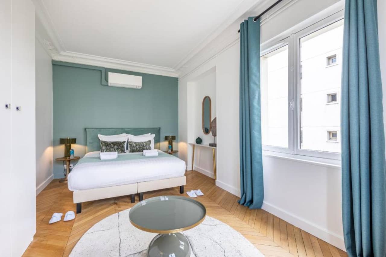 Apartment Ternes – Luxury 3-Bedroom Rental Champs-Élysées Paris 8th Arrondissement