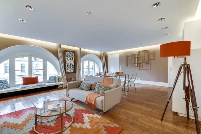 Luxury 1-Bedroom Paris Apartment | Louvre District | Sleeps 2