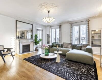 Luxury 3-Bedroom Paris Villa Near Galeries Lafayette | Sleeps 6