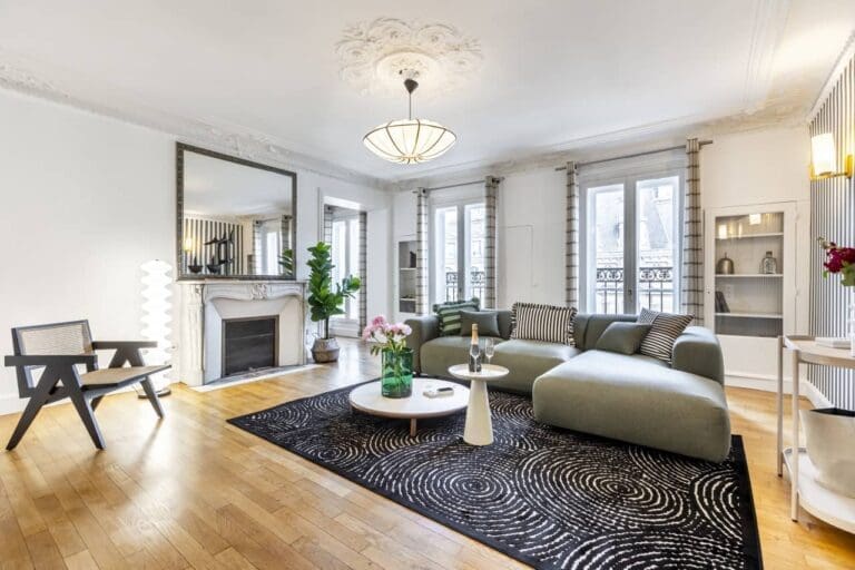 Luxury 3-Bedroom Paris Villa Near Galeries Lafayette | Sleeps 6