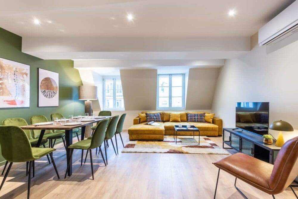 Luxury 4-Bedroom Paris Villa Near Bastille | Sleeps 8 | Central Location