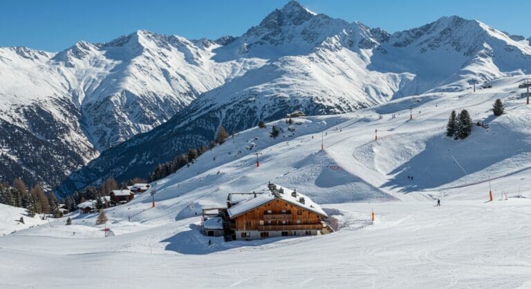 Alpes-Maritimes Travel Guide: Skiing, Luxury Chalets & Après Ski
