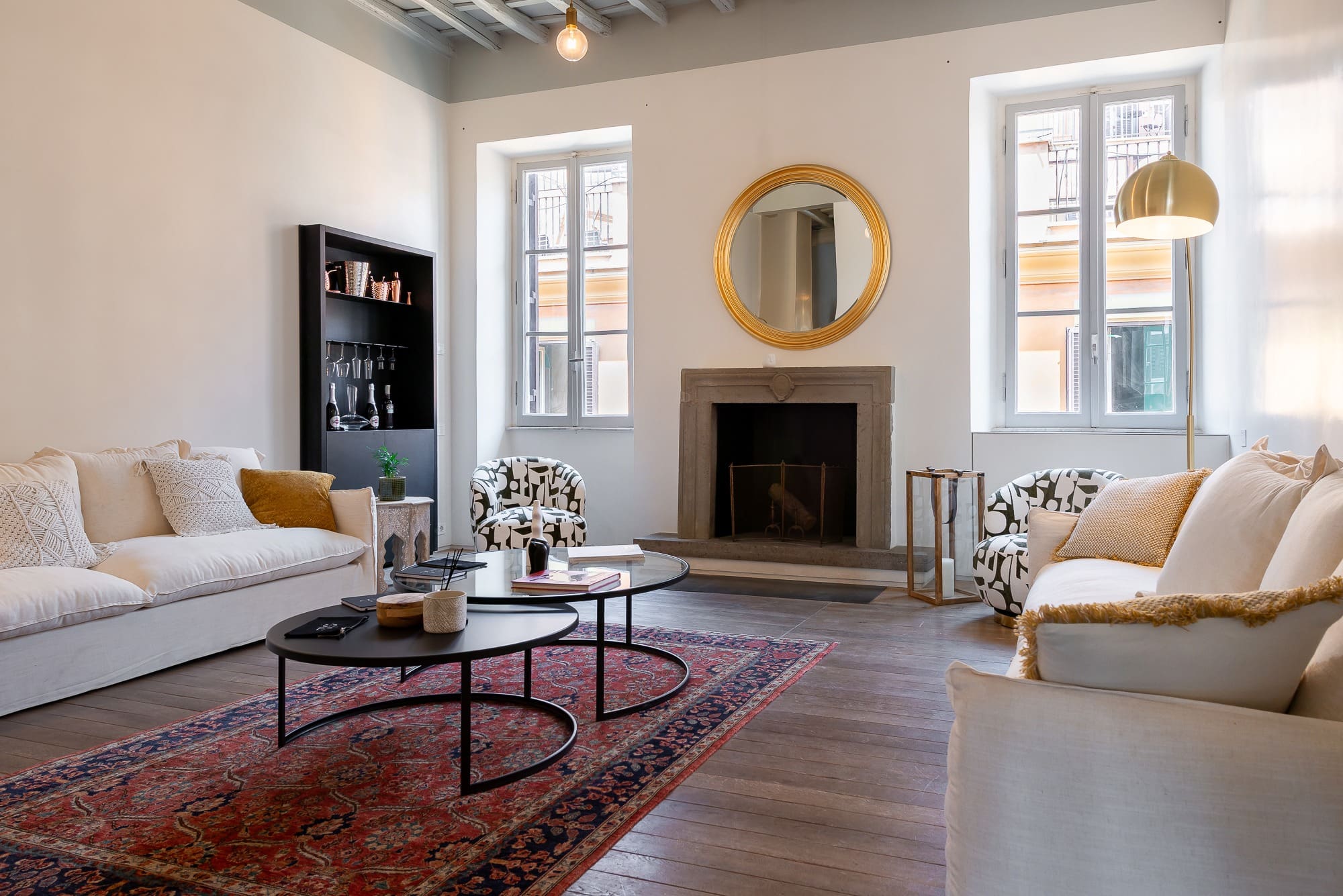 Appartamento Colosseo Monti: Stunning 3-Bedroom Luxury Apartment in Monti, Rome